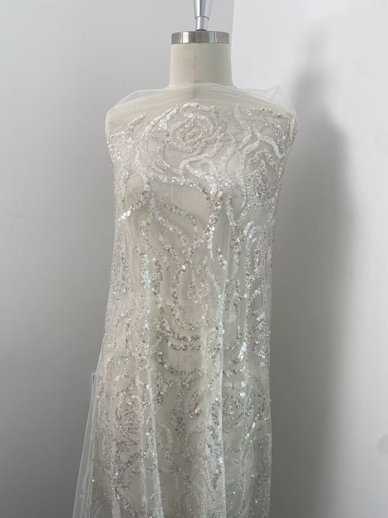 Embroidery Rose - Tessuto di pizzo con perline pesanti,