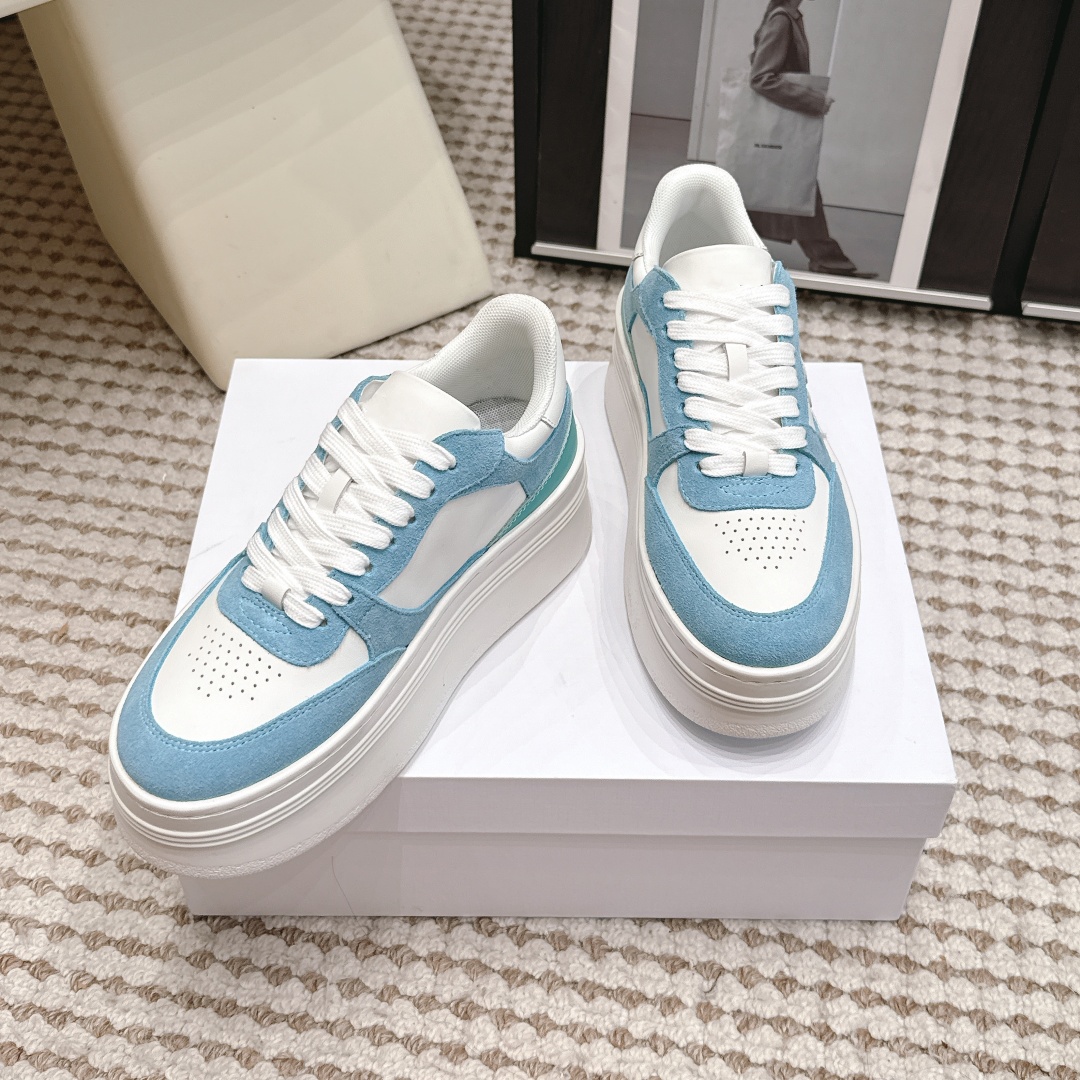Sneakers con plateau da donna  - Embroidery Garments recensione e prezzo