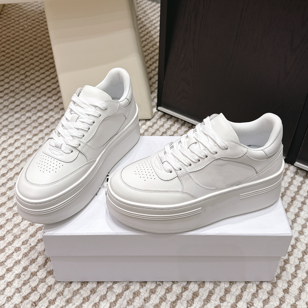 Sneakers con plateau da donna  - Embroidery Garments recensione e prezzo